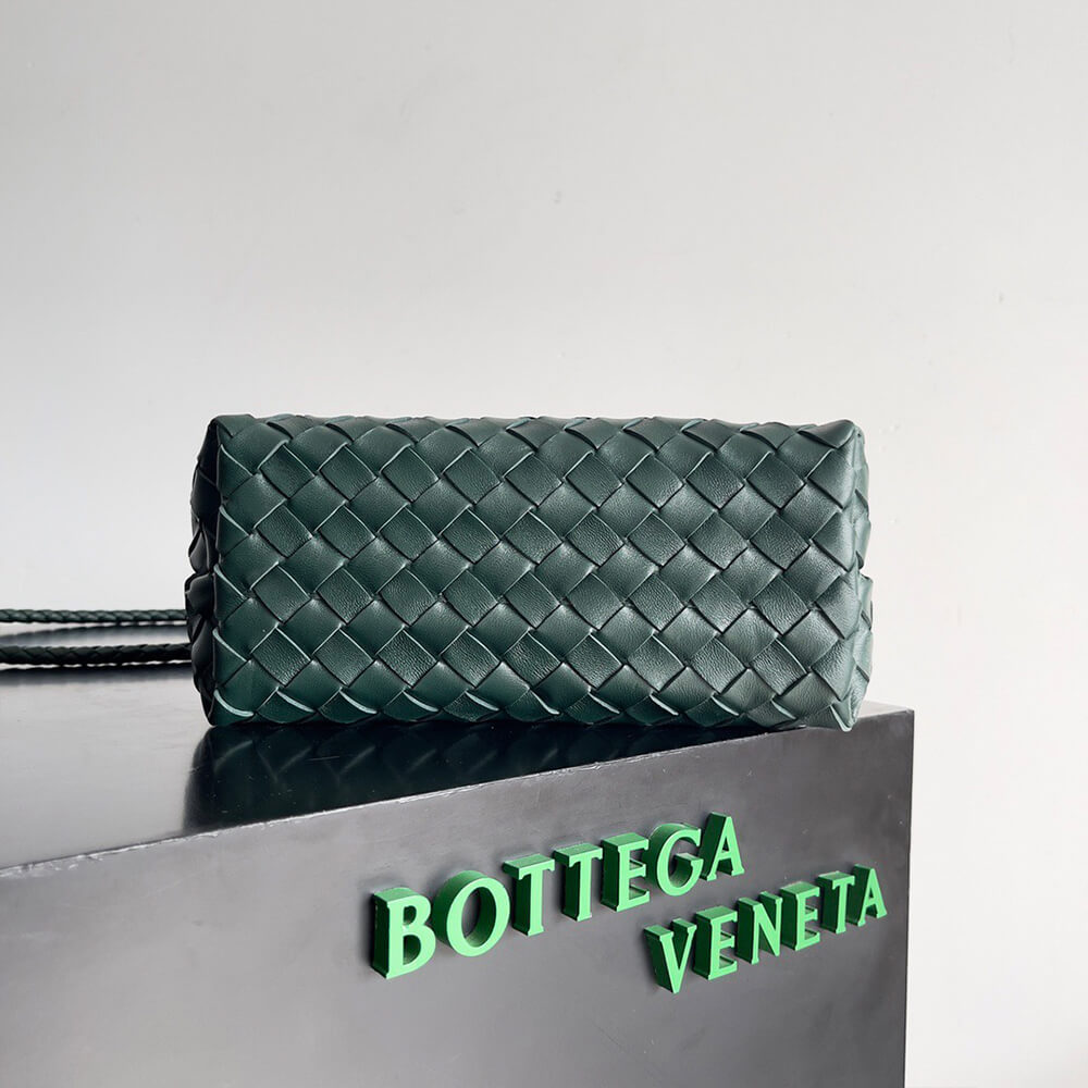 Bottega Veneta Small Andiamo Bag - Replica Luxury Bags™