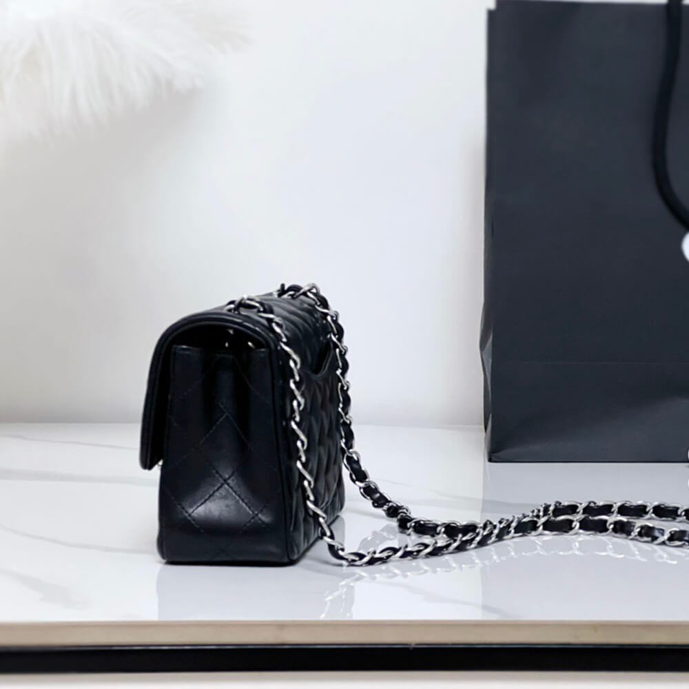 Chanel Mini Flap Bag - Replica Luxury Bags™
