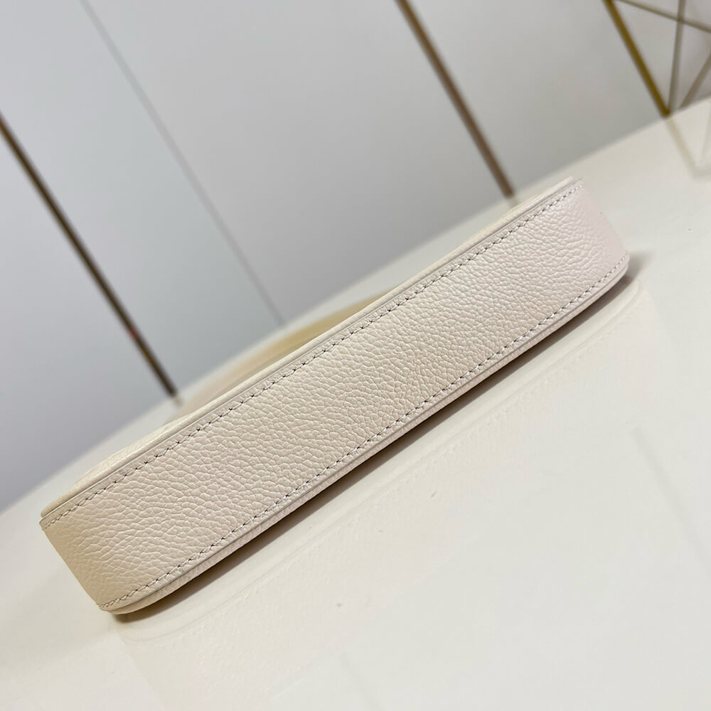 LV Easy Pouch On Strap Bag - Replica Luxury Bags™