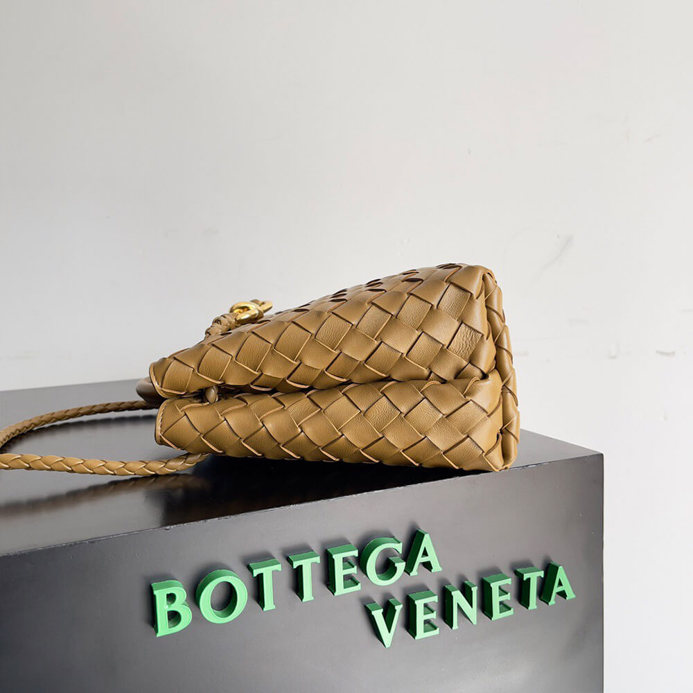 Bottega Veneta Small Andiamo Bag - Replica Luxury Bags™