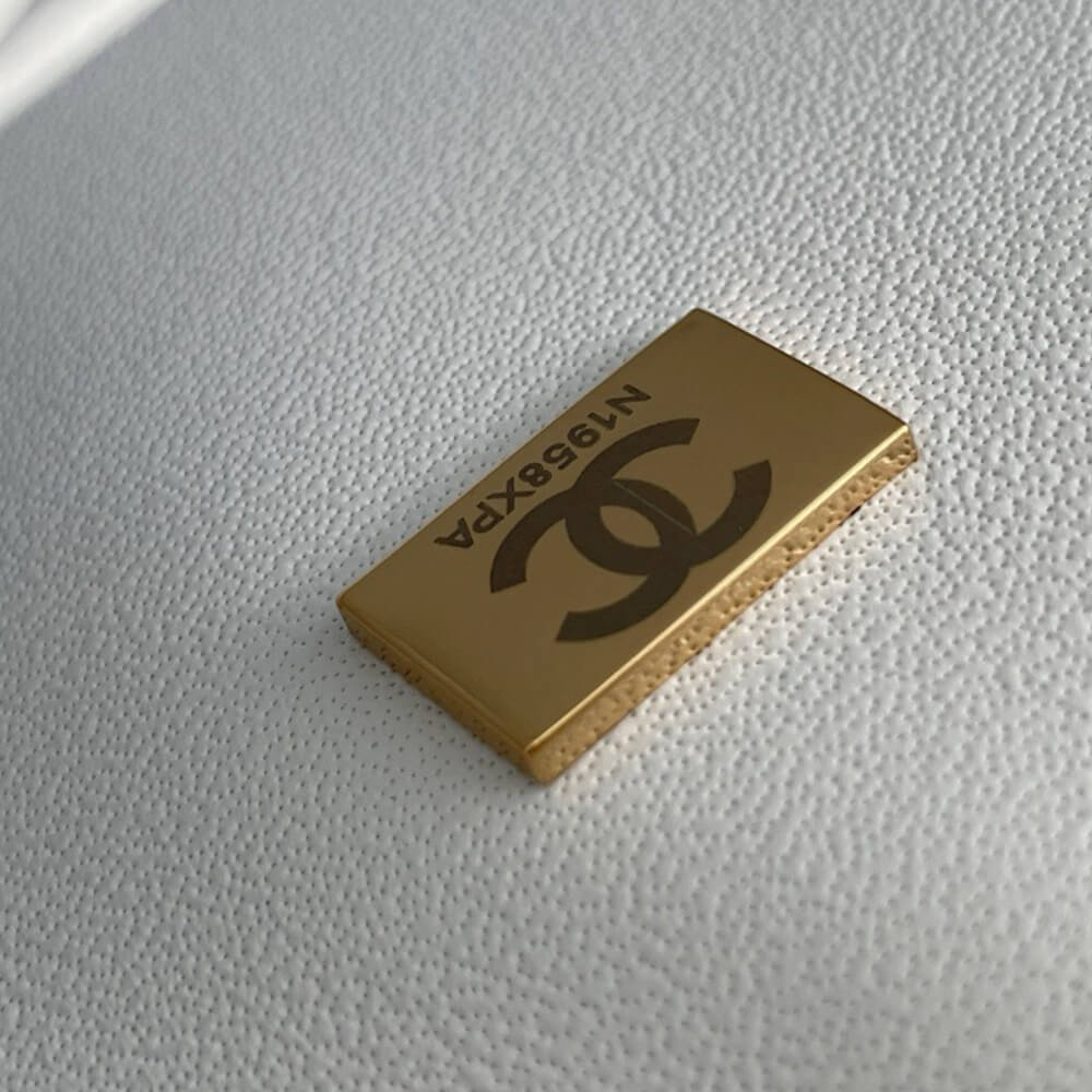 Chanel Classic Flap Medium Bag - Replica Luxury Bags™