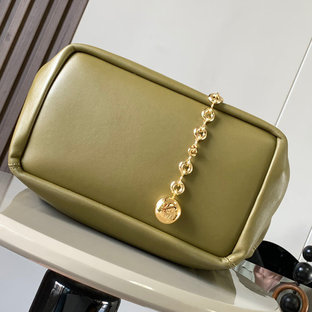 Loewe Medium Squeeze Bag in Nappa Lambskin - Replica Luxury Bags™