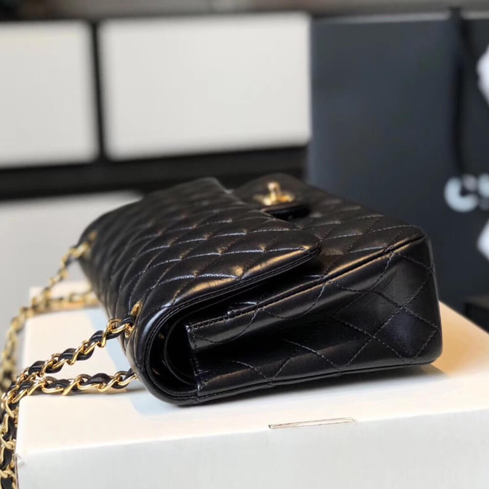 Chanel Classic Flap Handbag - Replica Luxury Bags™