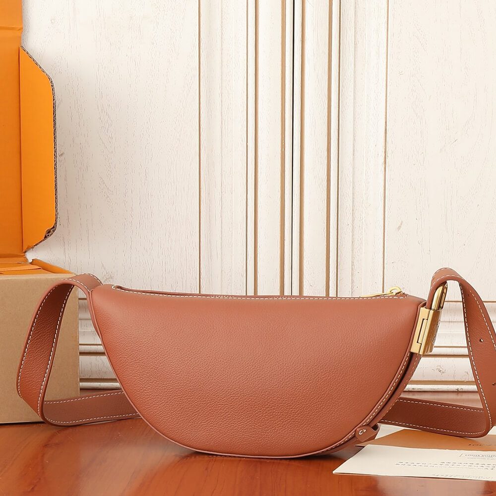 LV Low Key Bumbag - Replica Luxury Bags™