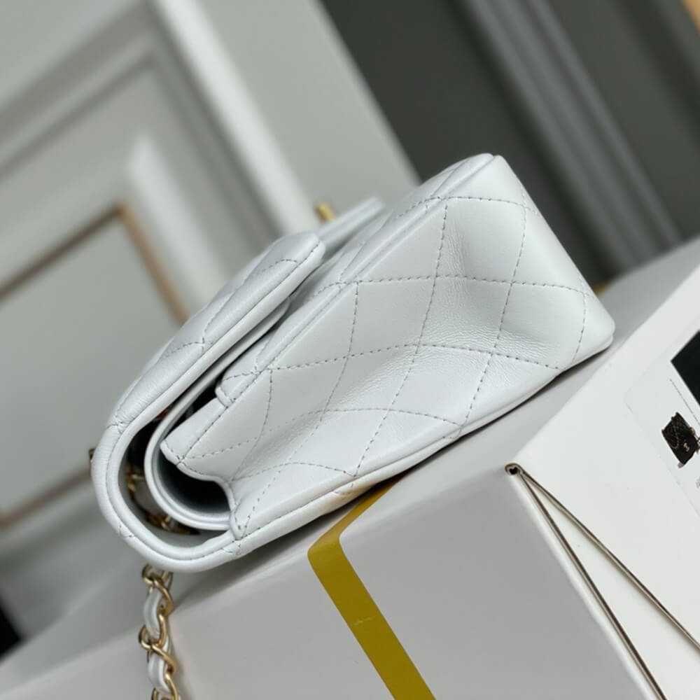 Chanel Classic Flap Medium Bag - Replica Luxury Bags™