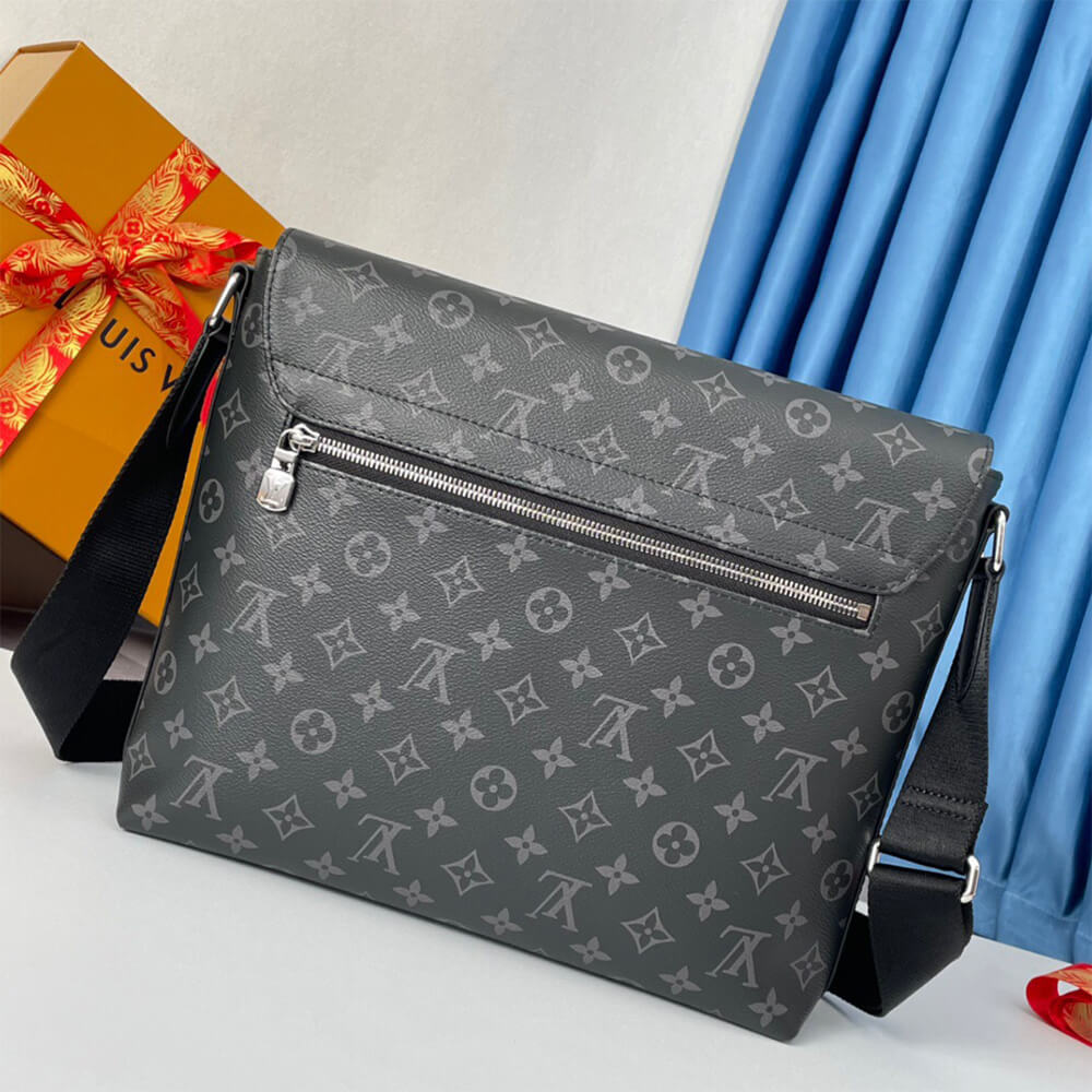 LV District MM Bag - Replica Luxury Bags™