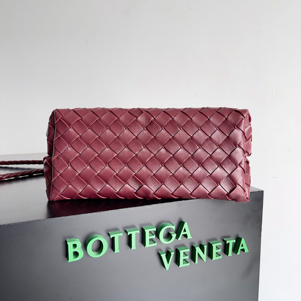 Bottega Veneta Small Andiamo Bag - Replica Luxury Bags™