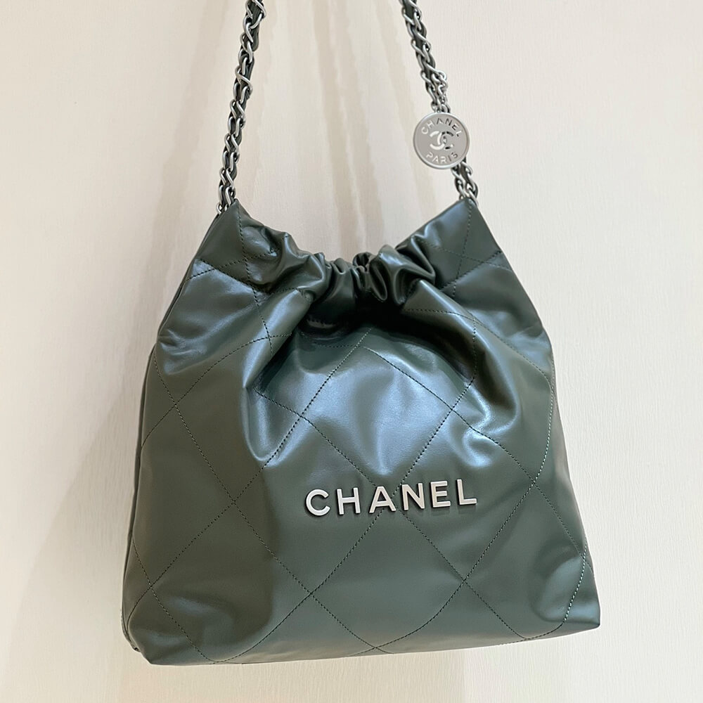 CHANEL 22 HANDBAG - Replica Luxury Bags™