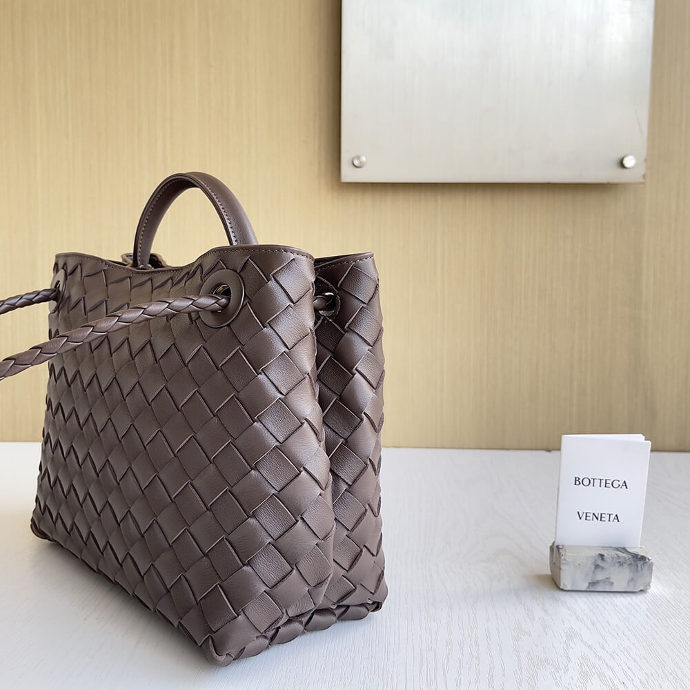 Bottega Veneta Small Andiamo Bag - Replica Luxury Bags™