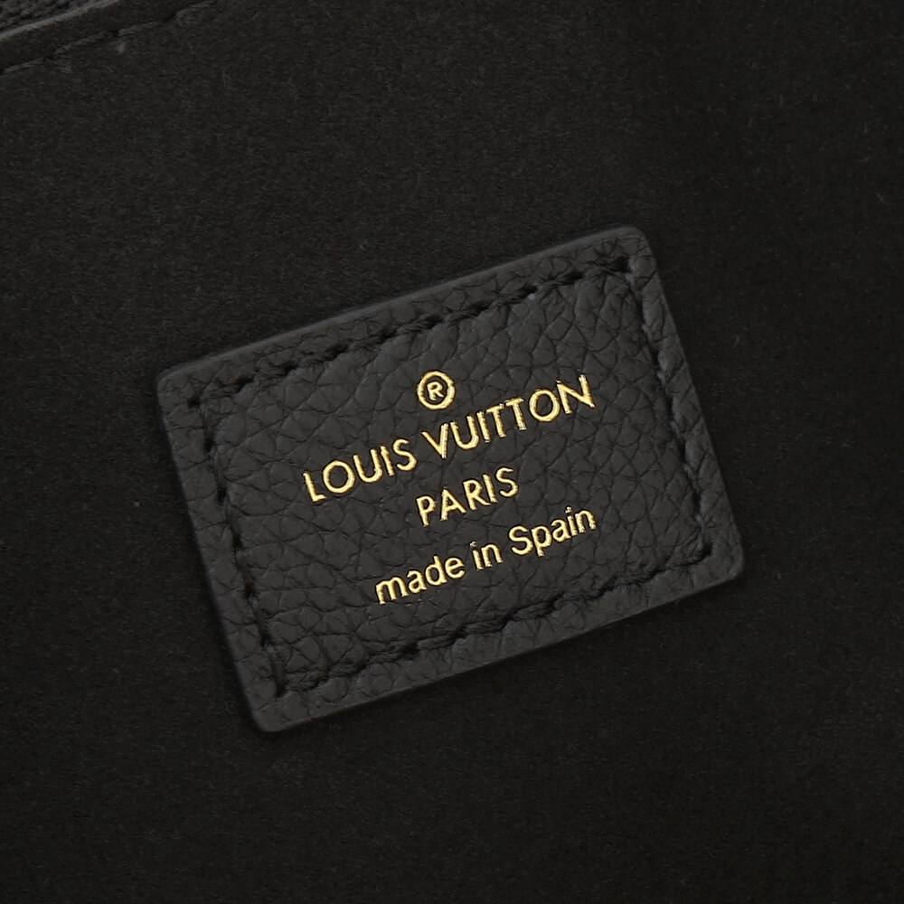 LV Low Key Bumbag - Replica Luxury Bags™