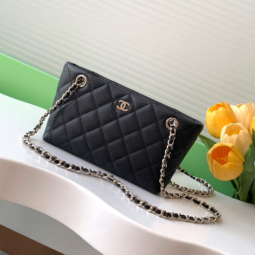 Chanel Classic Clutch Bag with Chain - Replica Luxury Bags™