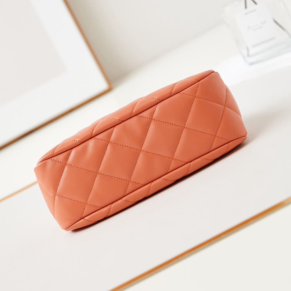Chanel Clutch Bag - Replica Luxury Bags™