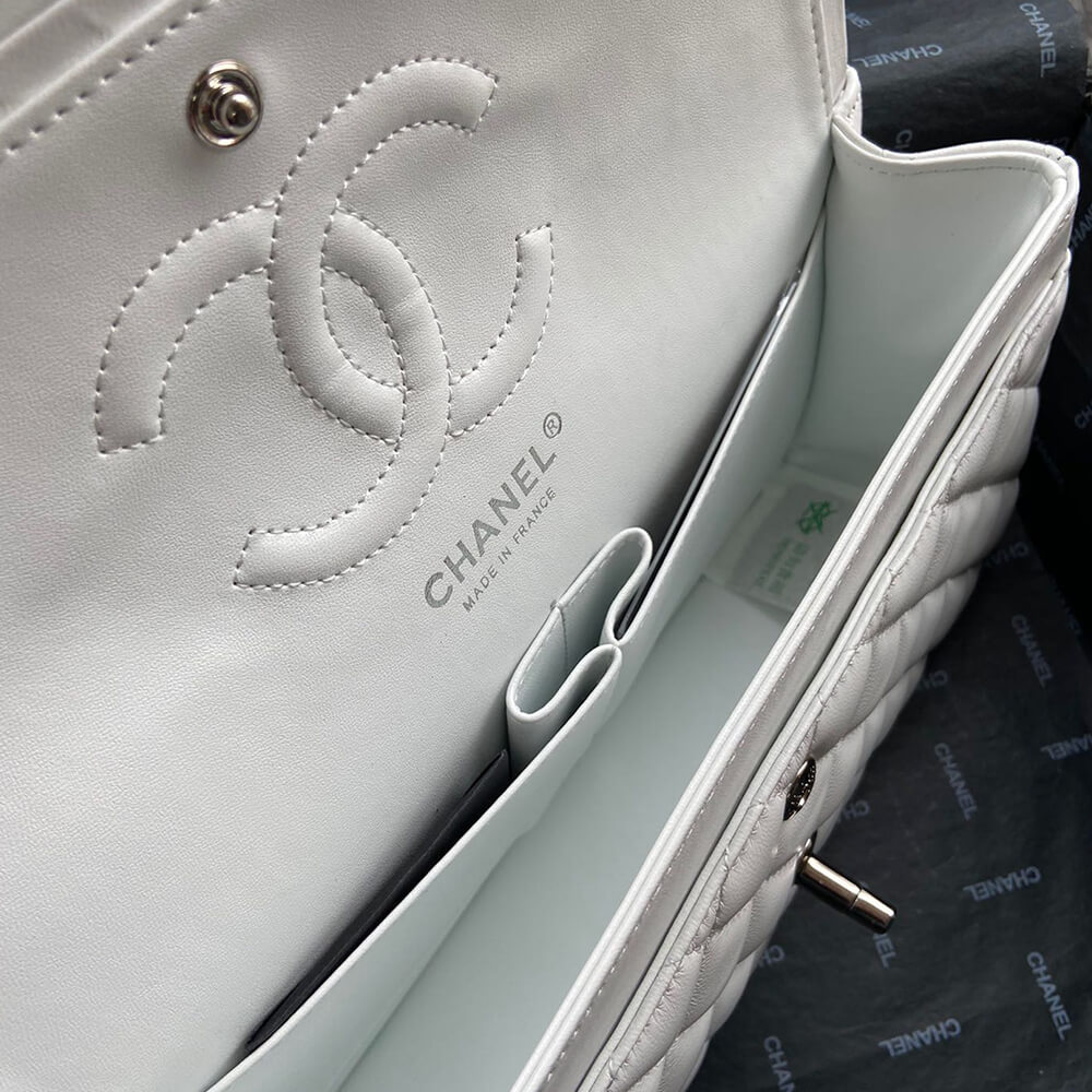 Chanel Classic Flap Medium Bag - Replica Luxury Bags™