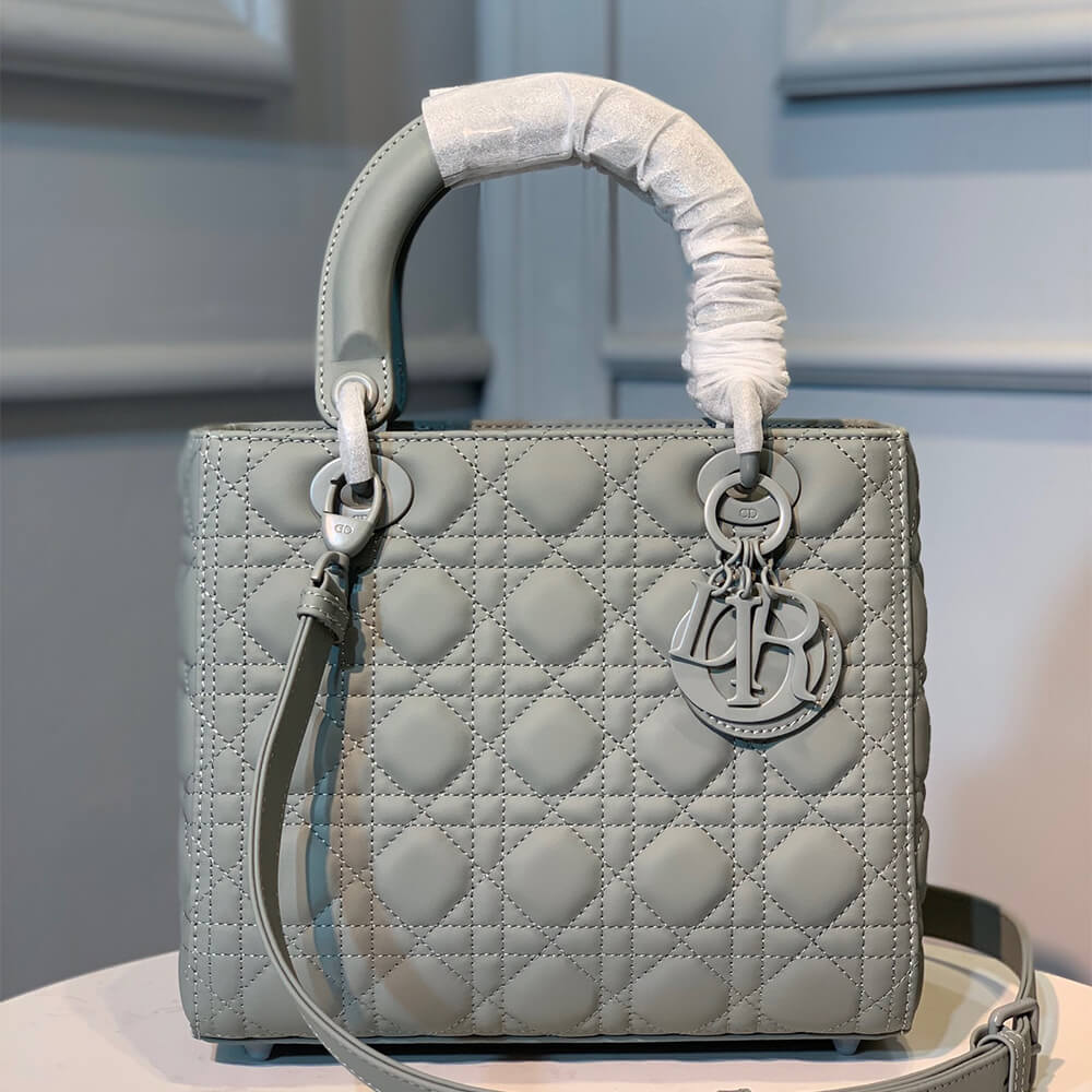 Dior Medium Lady Dior Bag - Replica Luxury Bags™