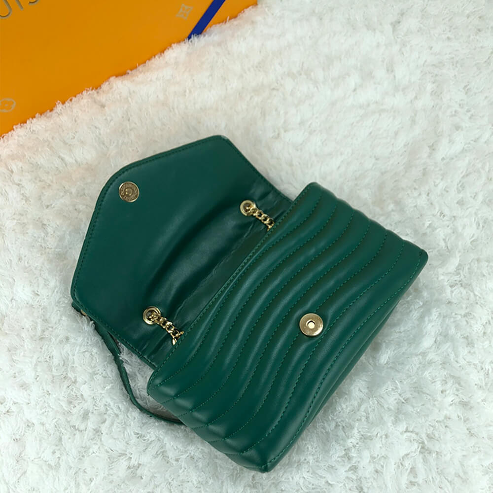 LV New Wave Chain Bag - Replica Luxury Bags™