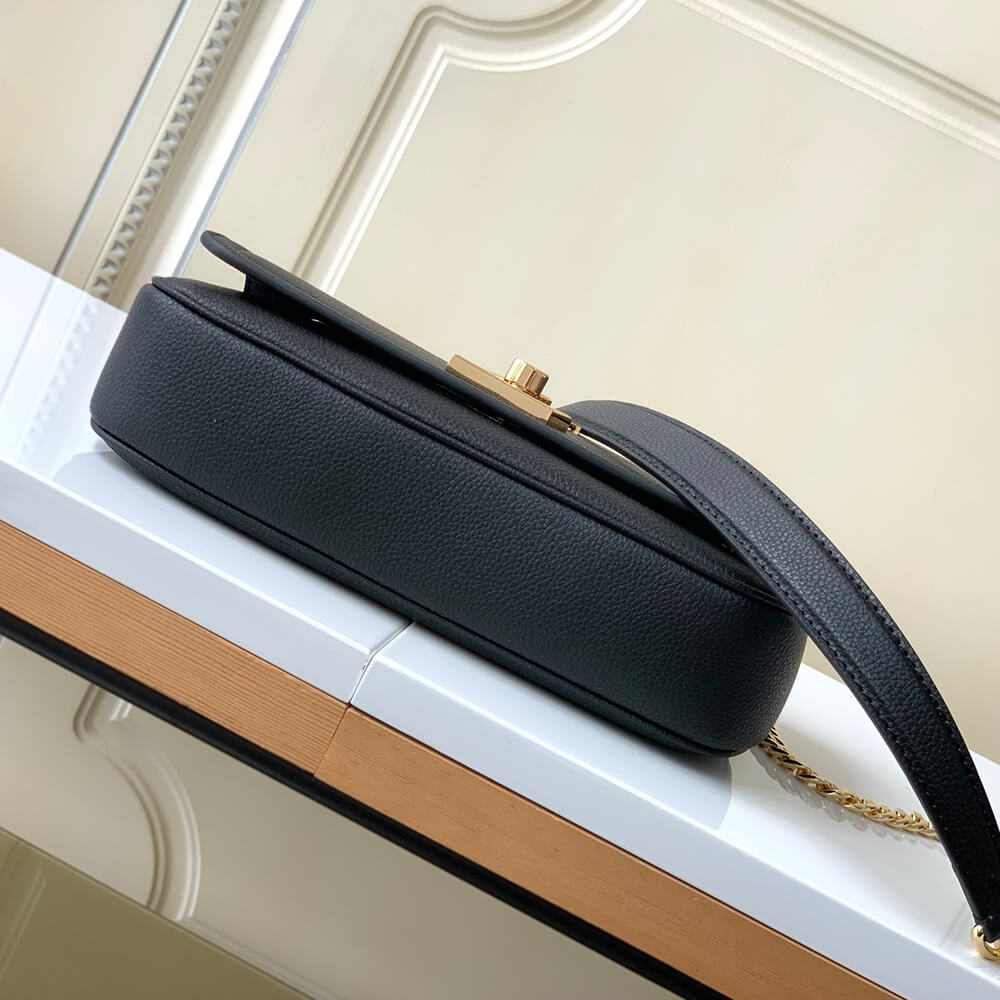 LV LockMe Chain Bag East West - Replica Luxury Bags™