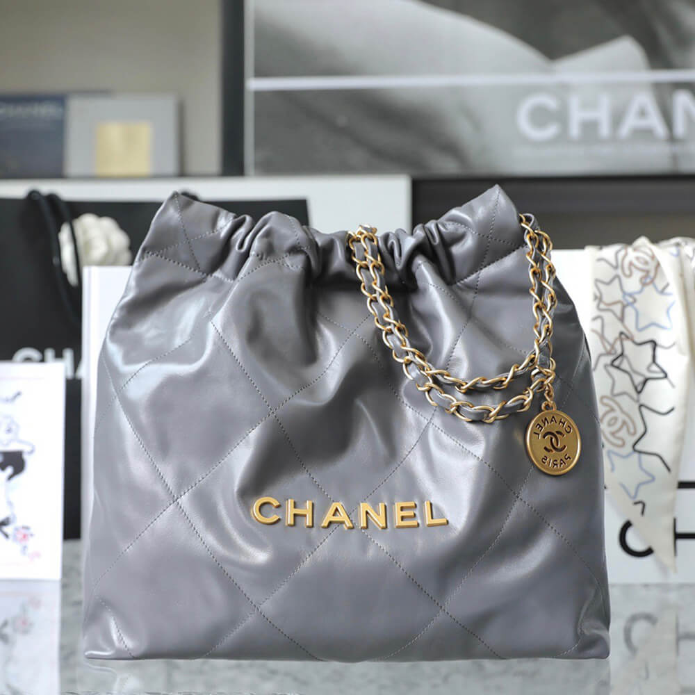 Chanel 22 Small Handbag - Replica Luxury Bags™