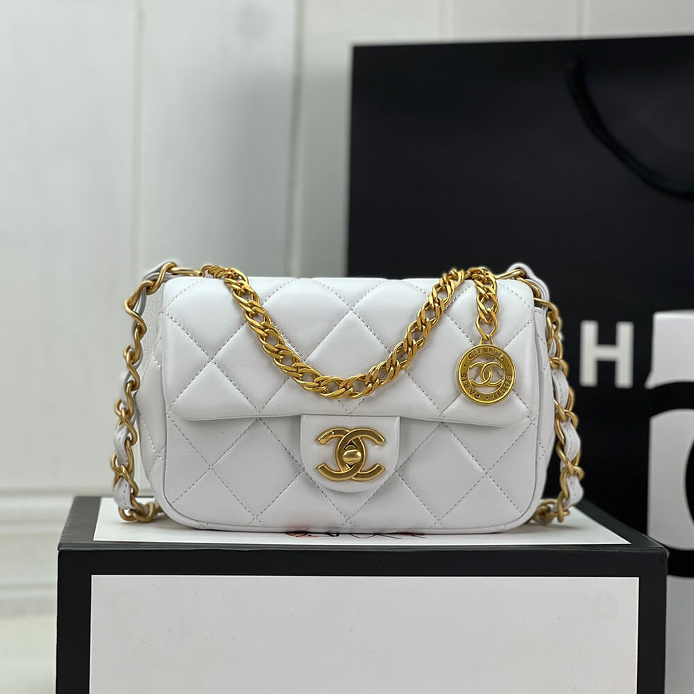 Chanel Small Flap Bag - Replica Luxury Bags™