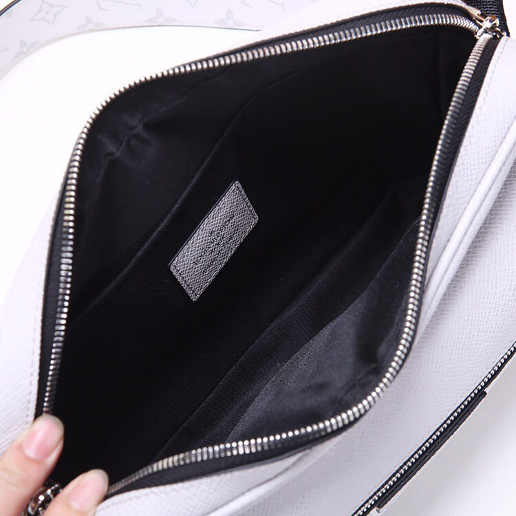 LV Outdoor Messenger Bag - Replica Luxury Bags™