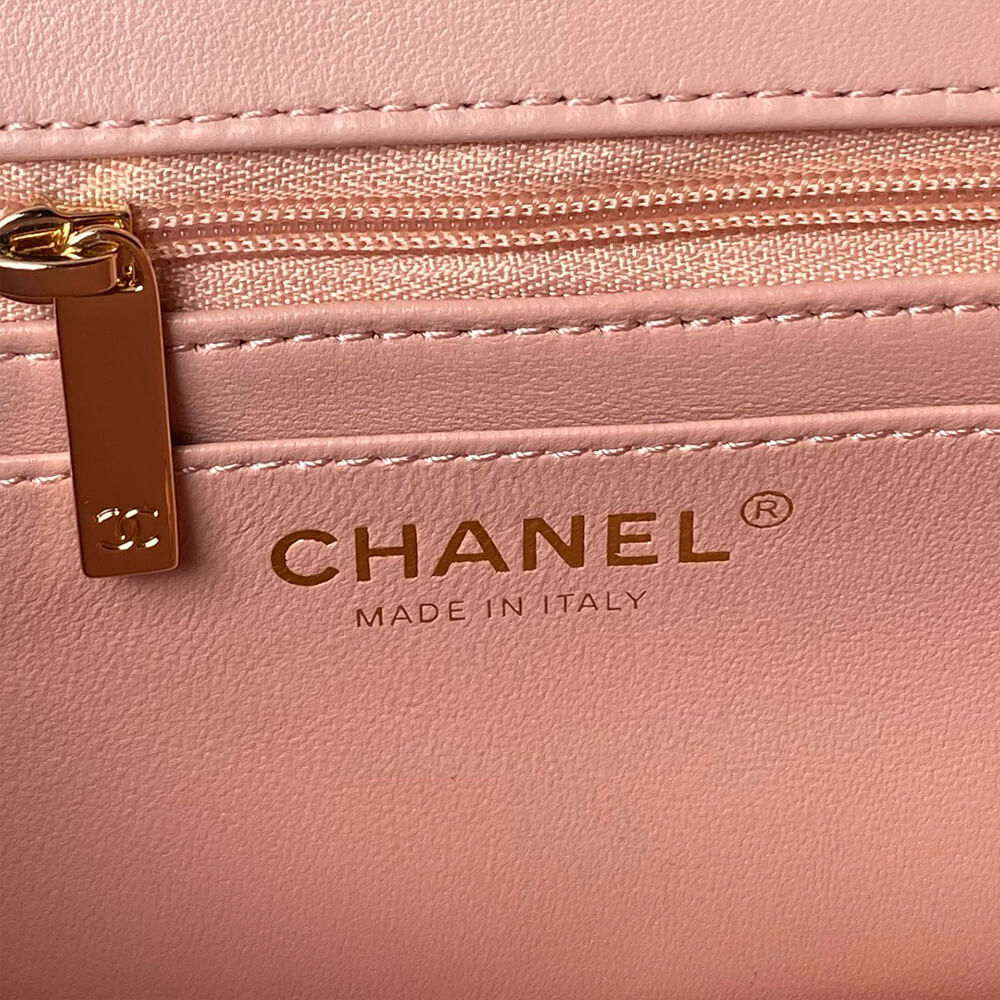 CHANEL Mini Flap Bag with Top Handle - Replica Luxury Bags™