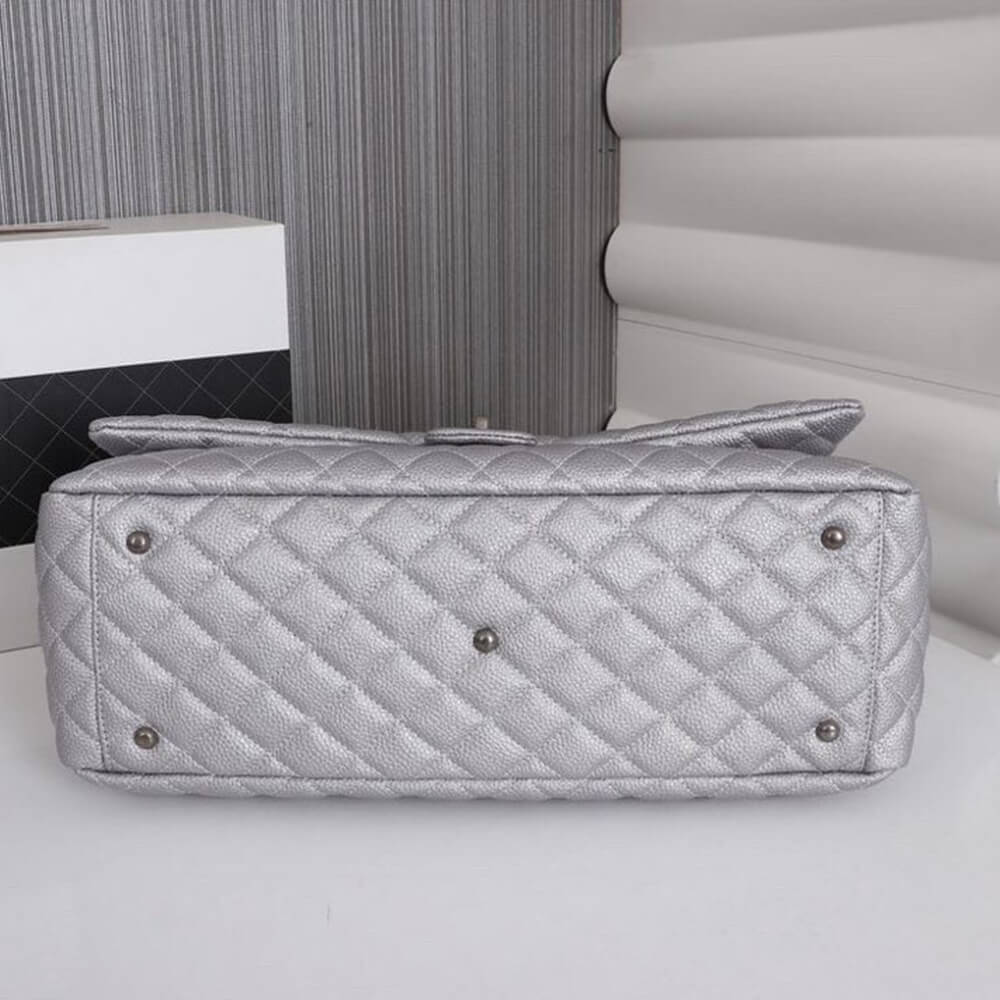 Chanel Travel Flap Bag Black - Replica Luxury Bags™