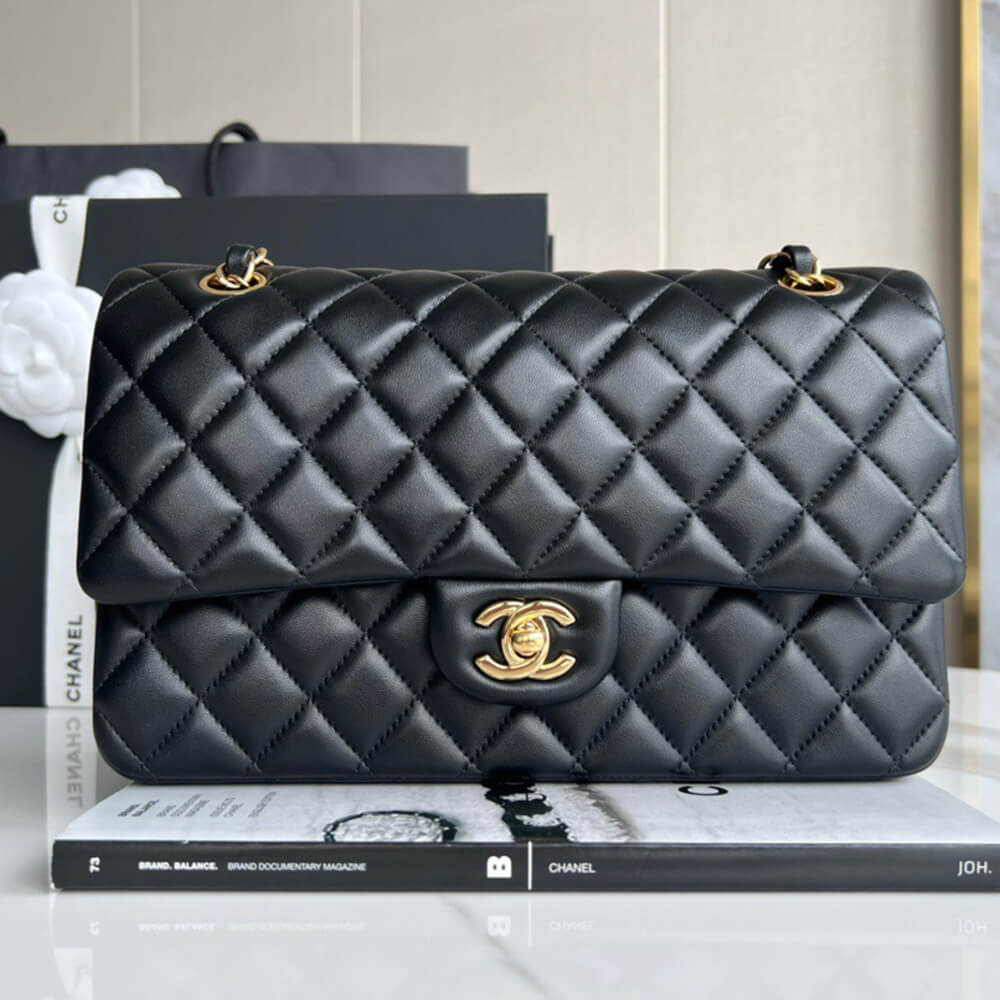 Chanel Classic Flap Handbag - Replica Luxury Bags™