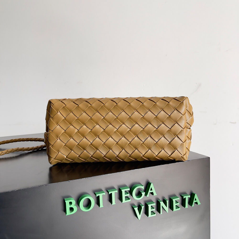 Bottega Veneta Small Andiamo Bag - Replica Luxury Bags™