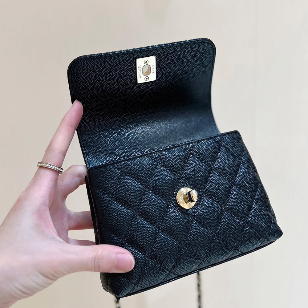 Chanel Clutch Bag with Chain - Replica Luxury Bags™