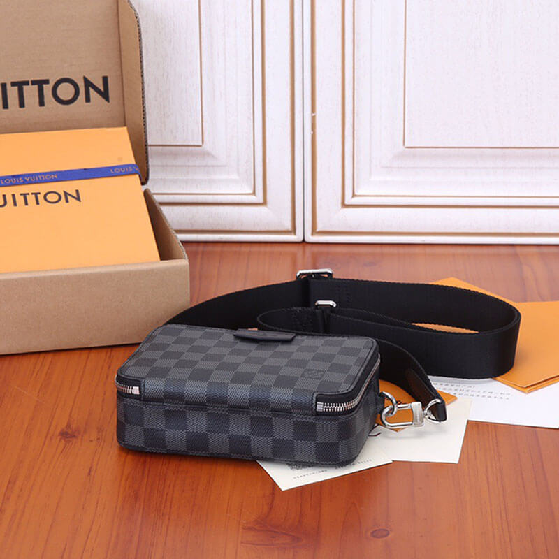 LV Alpha Wearable Wallet Bag - Replica Luxury Bags™