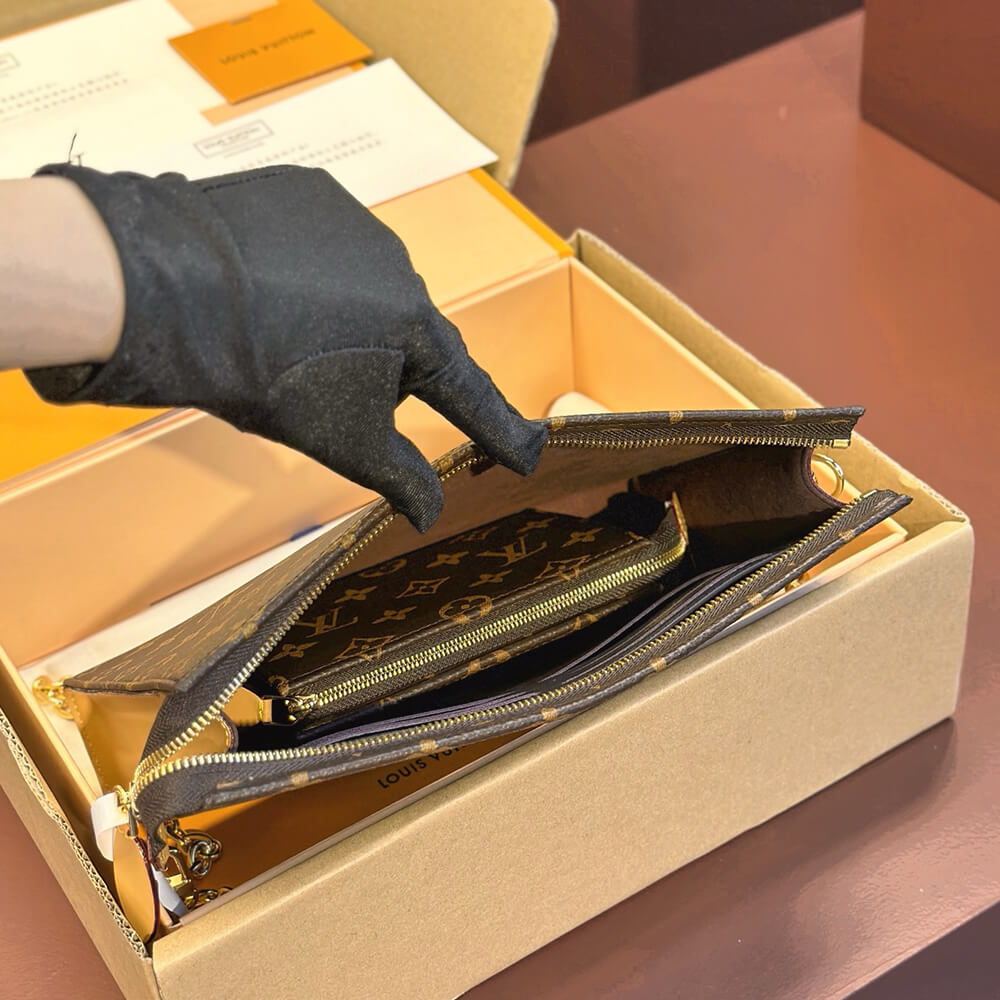 LV Toiletry Pouch On Chain Bag - Replica Luxury Bags™