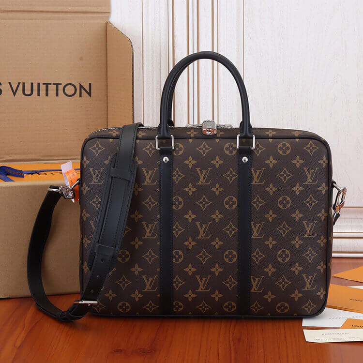 LV Porte-Documents Voyage PM Bag - Replica Luxury Bags™