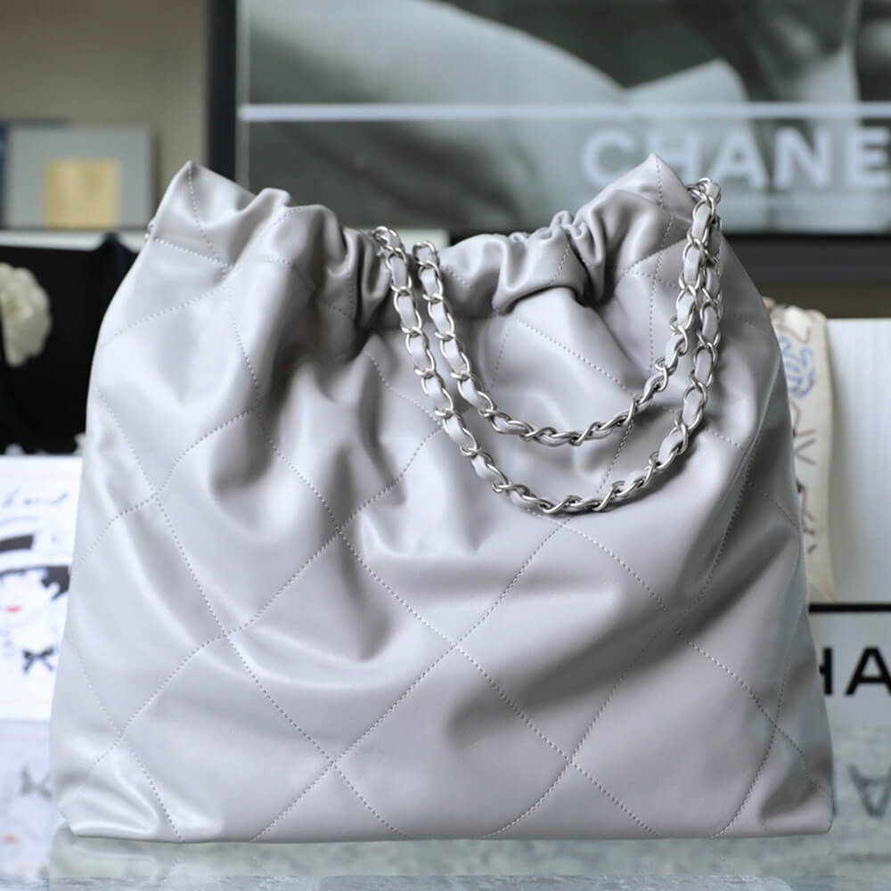 Chanel 22 Handbag - Replica Luxury Bags™