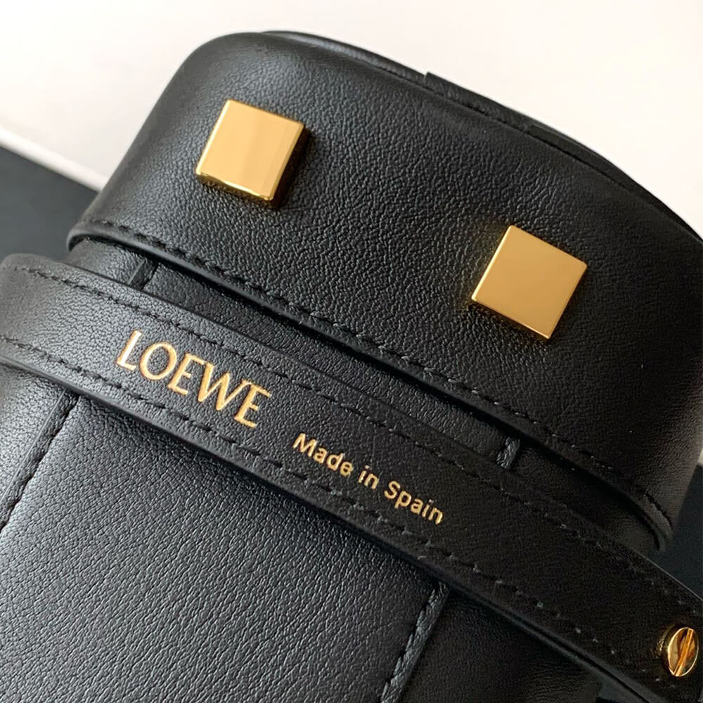LOEWE Amazona 23 Cropped bag in nappa calfskin - Replica Luxury Bags™