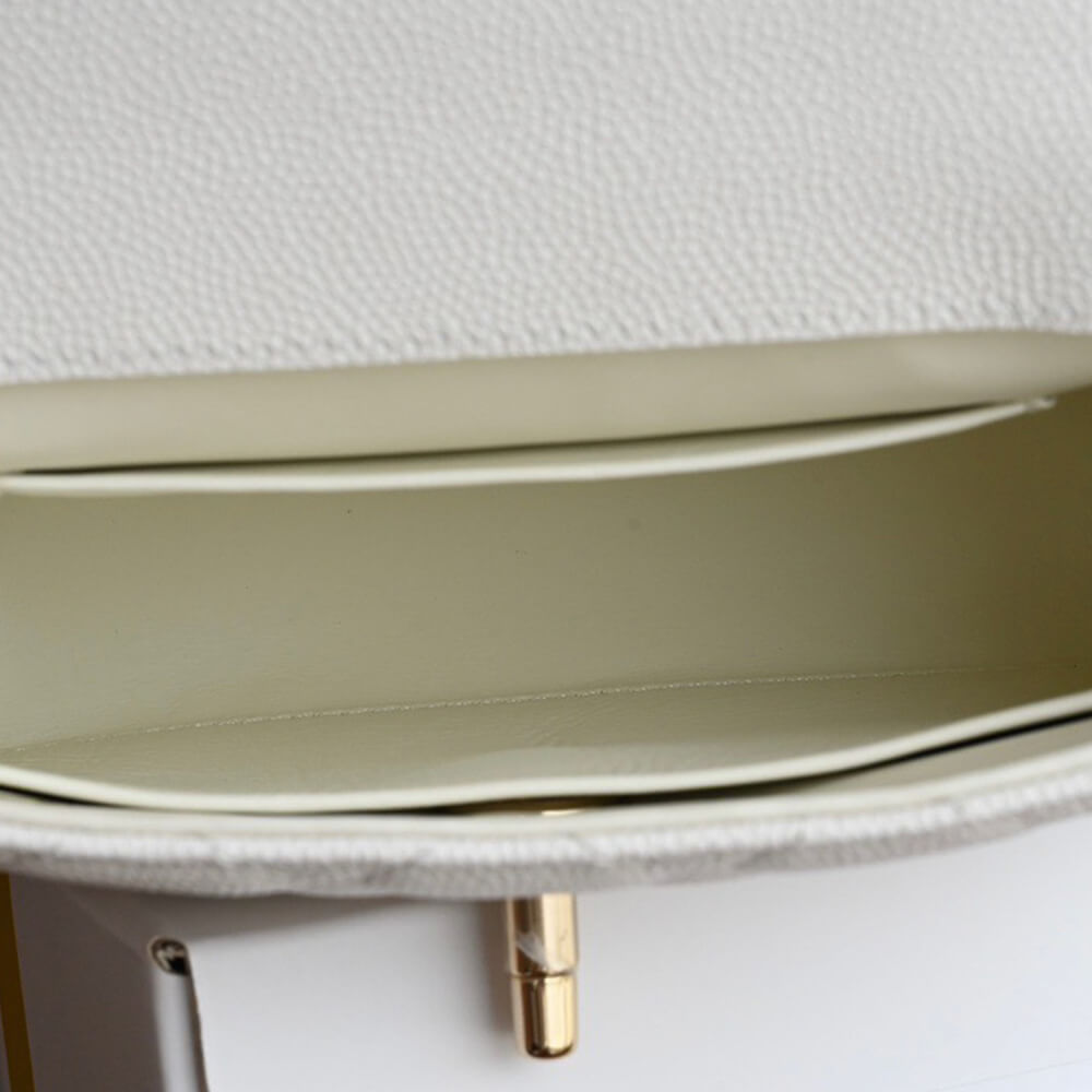 Chanel Clutch Bag with Chain and Top Handle - Replica Luxury Bags™