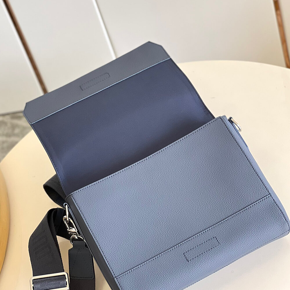 LV Takeoff Messenger Bag - Replica Luxury Bags™