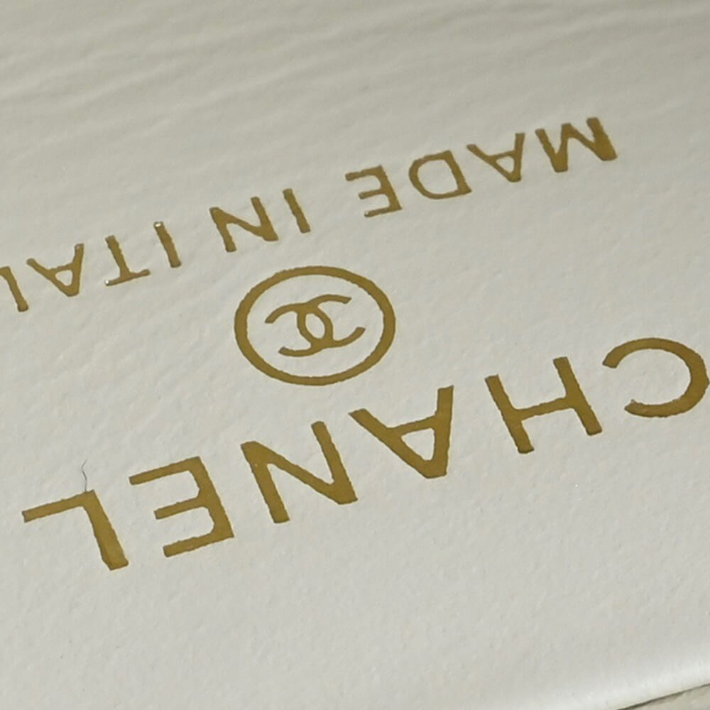 Chanel Clutch Bag with Chain and Top Handle - Replica Luxury Bags™