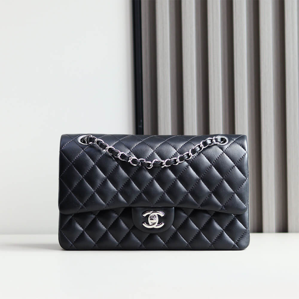 Chanel Classic Flap Handbag - Replica Luxury Bags™