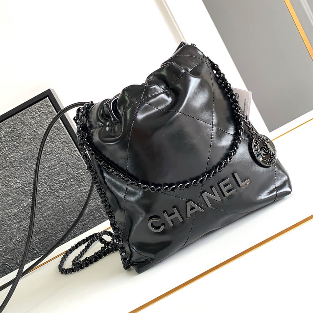 Chanel 22 Mini Handbag - Replica Luxury Bags™
