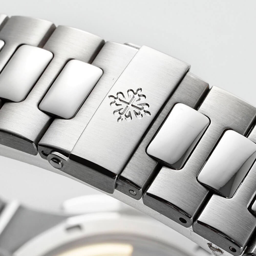 Patek Philippe Nautilus 5990/1A - Replica Luxury Bags™