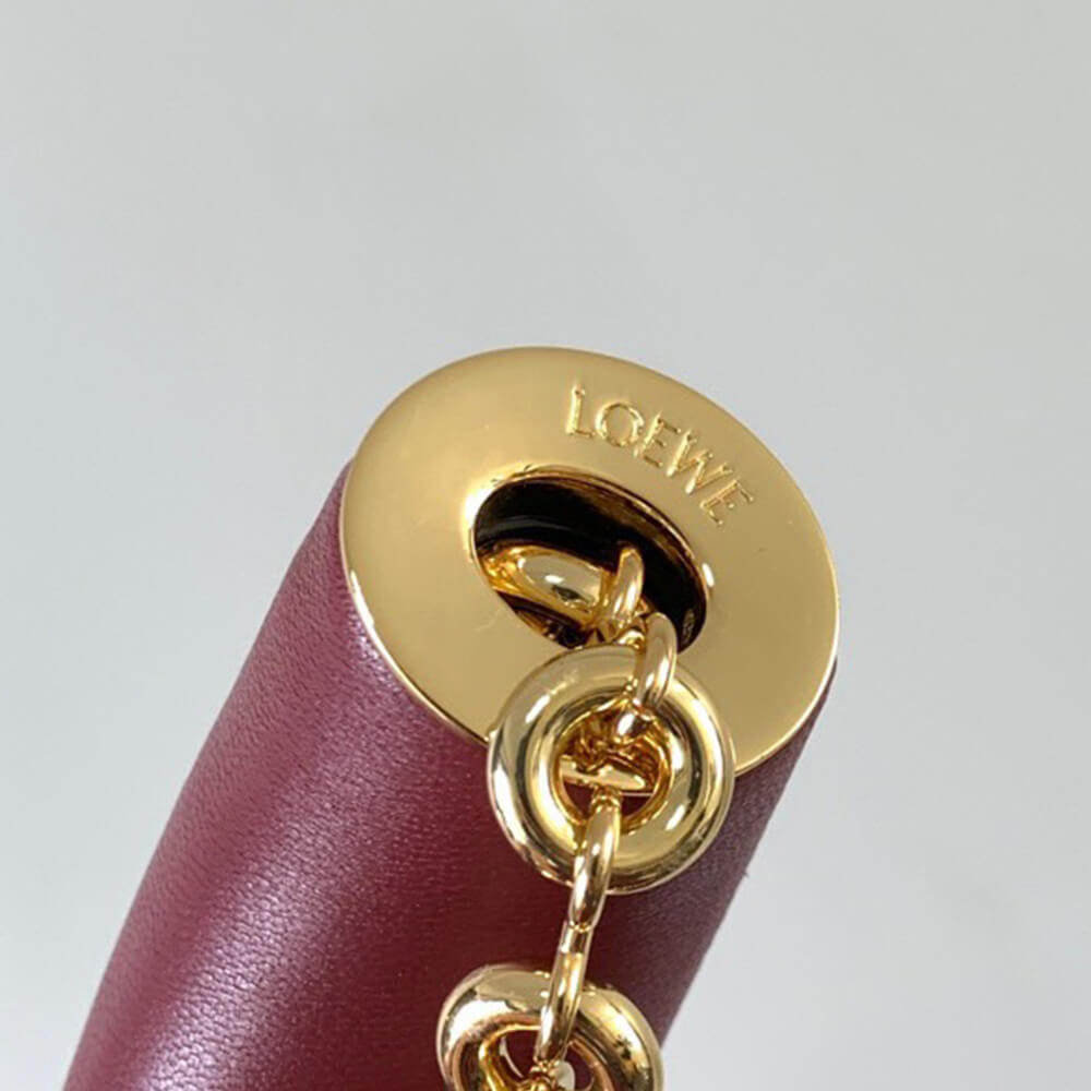 Loewe Medium Squeeze Bag in Nappa Lambskin - Replica Luxury Bags™