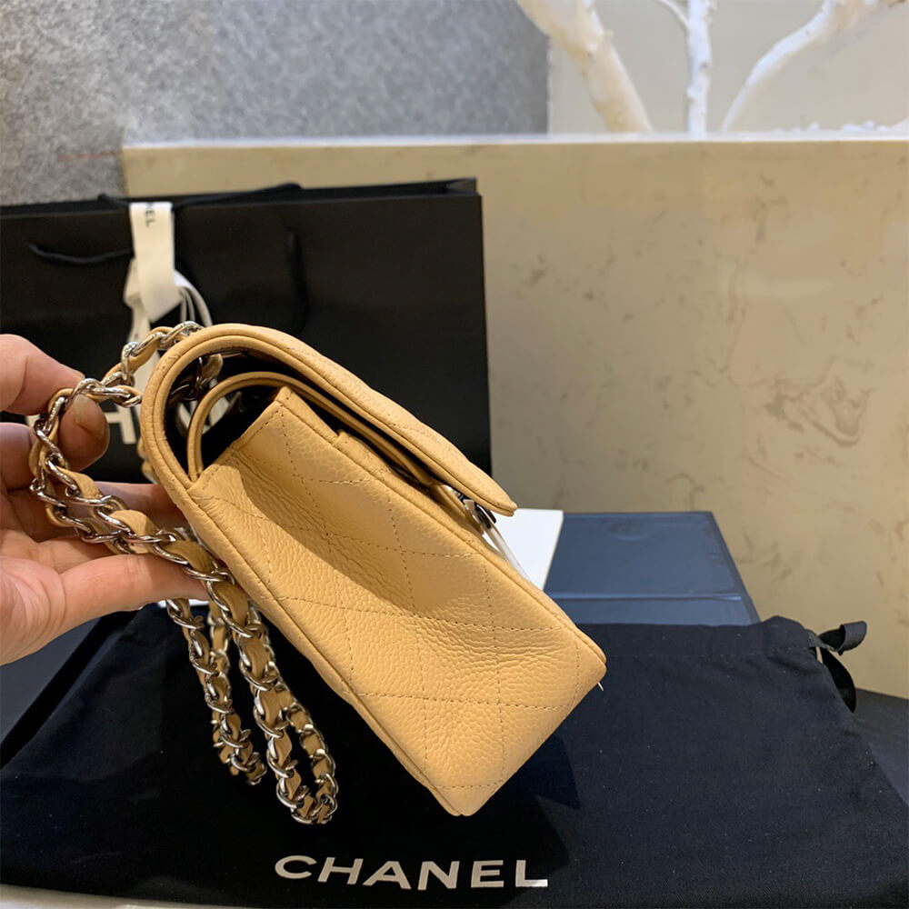 Chanel Classic Flap Medium Bag - Replica Luxury Bags™