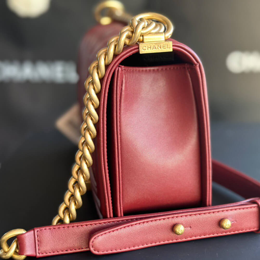 Chanel Chevron Boy Handbag - Replica Luxury Bags™