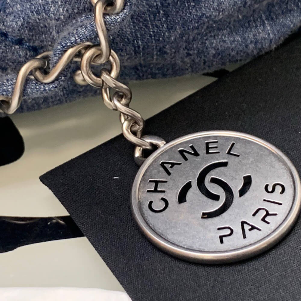 Chanel 22 Small Handbag - Replica Luxury Bags™