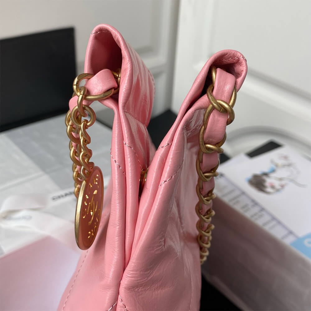 Chanel 22 Small Handbag - Replica Luxury Bags™