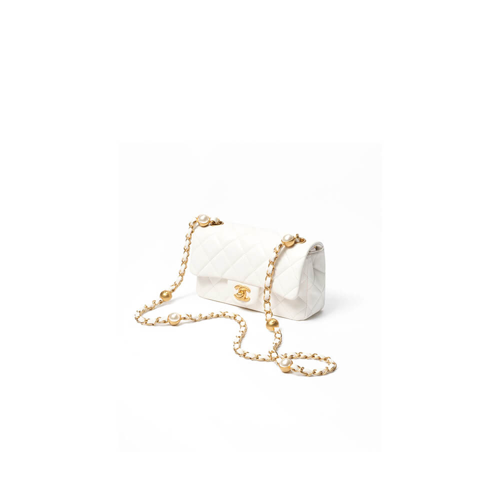 Chanel Mini Flap Bag in White Smooth Lambskin with Gold Hardware - Replica Luxury Bags™