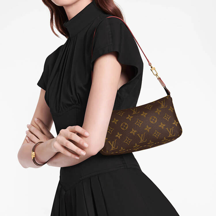 LV Pochette Accessoires Bag - Replica Luxury Bags™