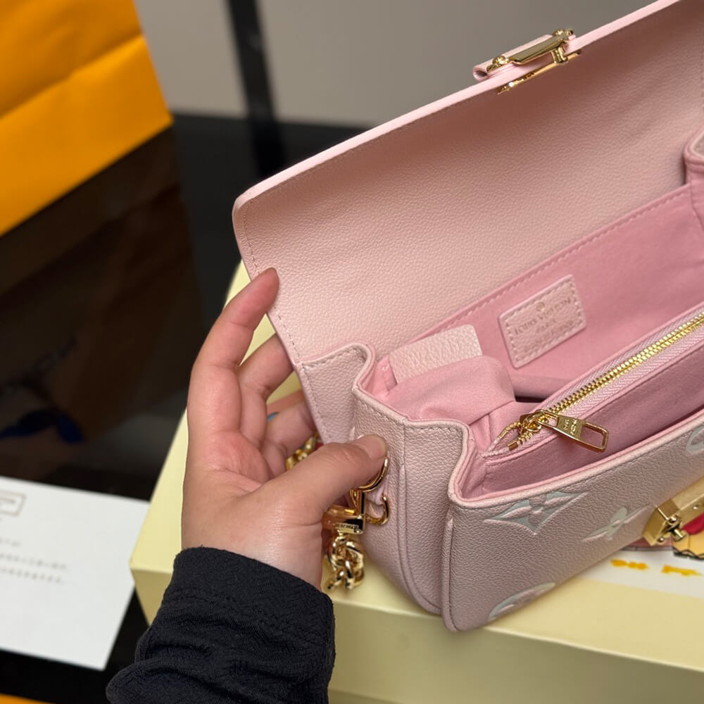 LV Pochette Métis East West Bag - Replica Luxury Bags™