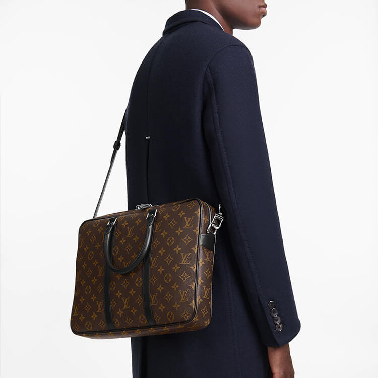 LV Porte-Documents Voyage PM Bag - Replica Luxury Bags™