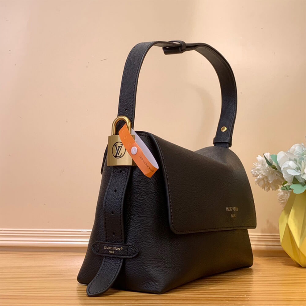 LV Low Key Messenger Bag - Replica Luxury Bags™