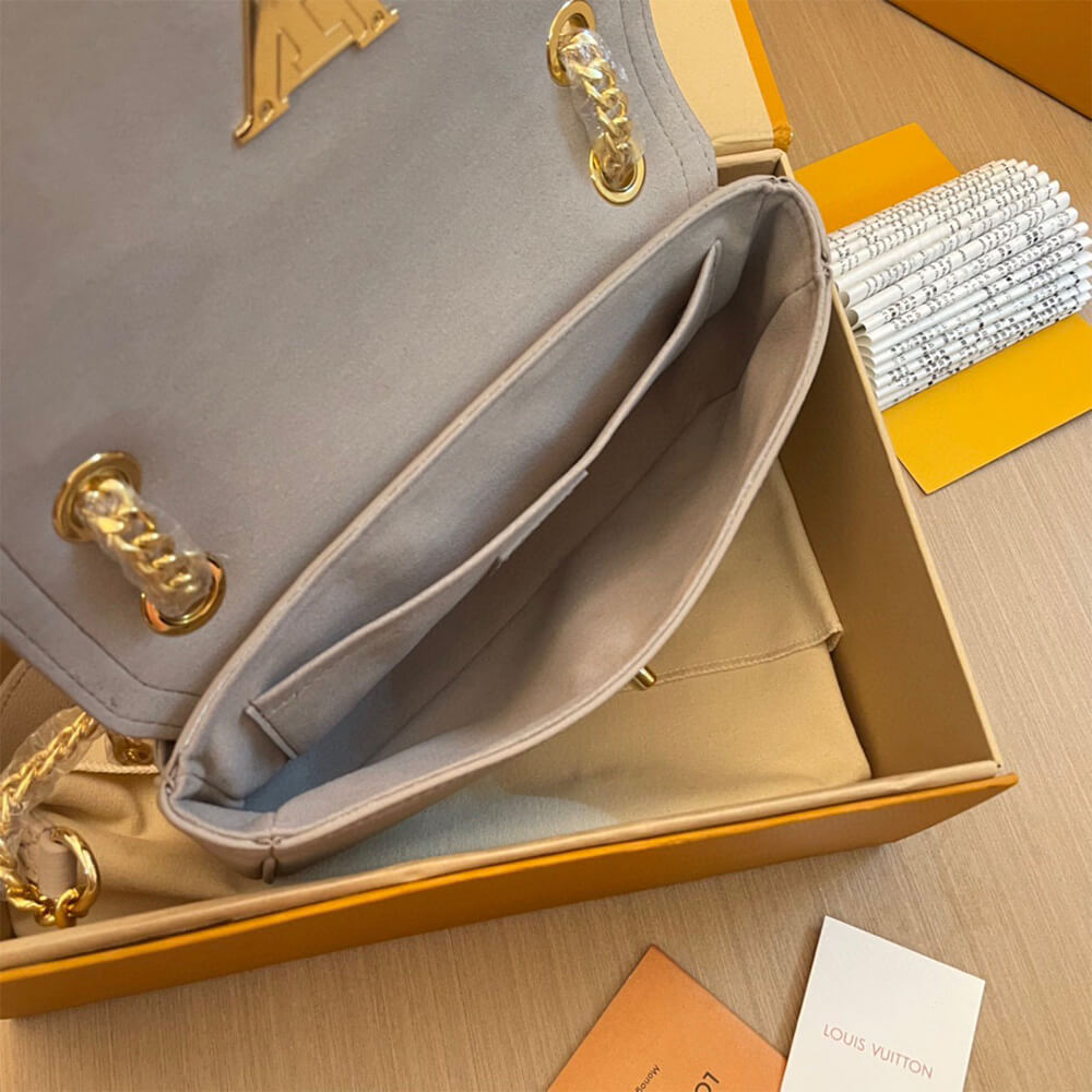 LV LockMe Chain Bag East West - Replica Luxury Bags™